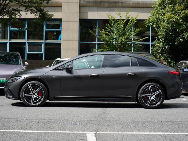 Mercedes-Benz EQE AMG, 2024 — фото 3 из 12