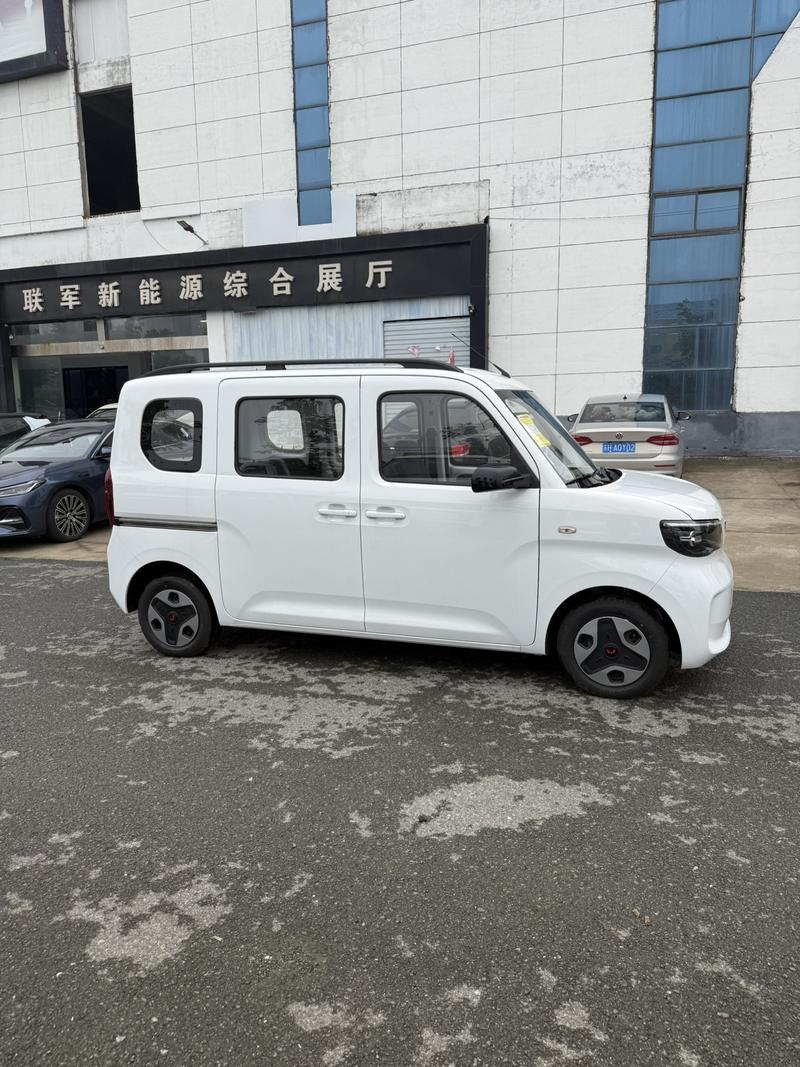 Wuling Sunshine EV, 2026 — фото 7 из 9