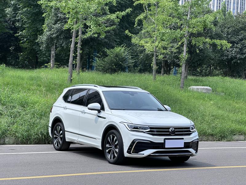 Volkswagen Tiguan L Pro, 2022 — фото 3 из 12