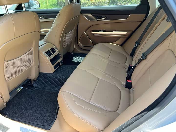 Jaguar XF L, 2024 — фото 8 из 9