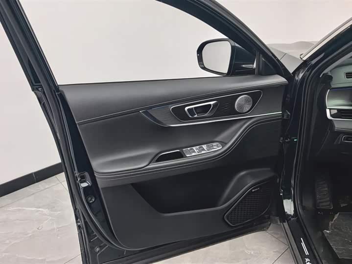 Chery Tiggo 8 Pro, 2023 — фото 7 из 9