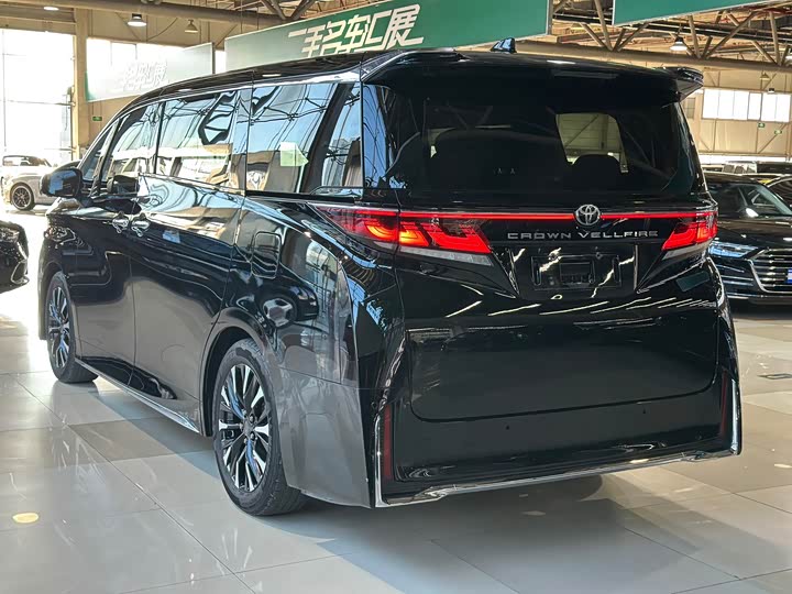 Toyota Vellfire, 2024 — фото 6 из 9