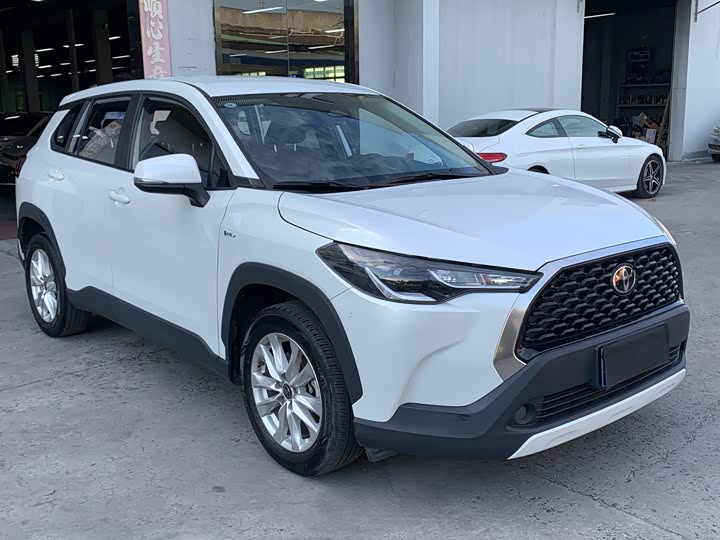Toyota Corolla Cross, 2024 — фото 3 из 12