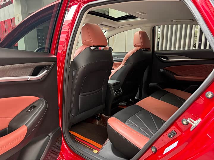 Changan Eado Plus, 2022 — фото 6 из 9