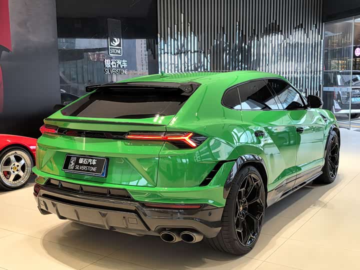 Lamborghini Urus, 2024 — фото 4 из 9