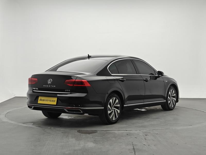 Volkswagen Magotan GTE Hybrid, 2023 — фото 7 из 12