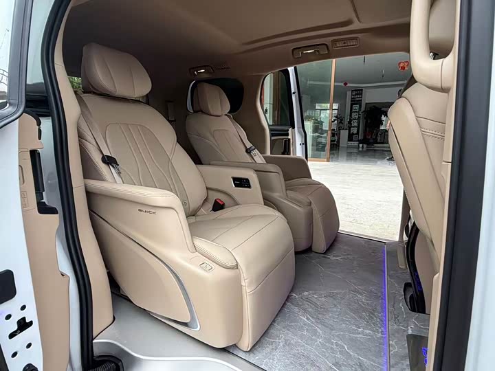 Buick GL8 Hybrid, 2025 — фото 4 из 9