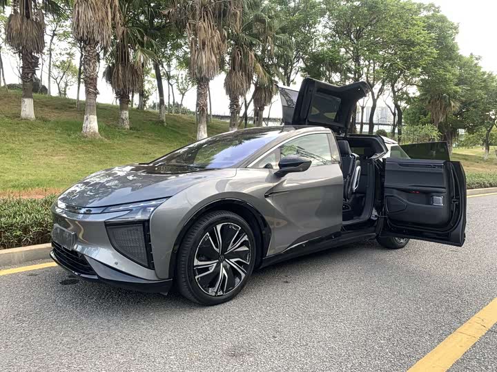 HiPhi X, 2021 — купить в Брянске под ключ