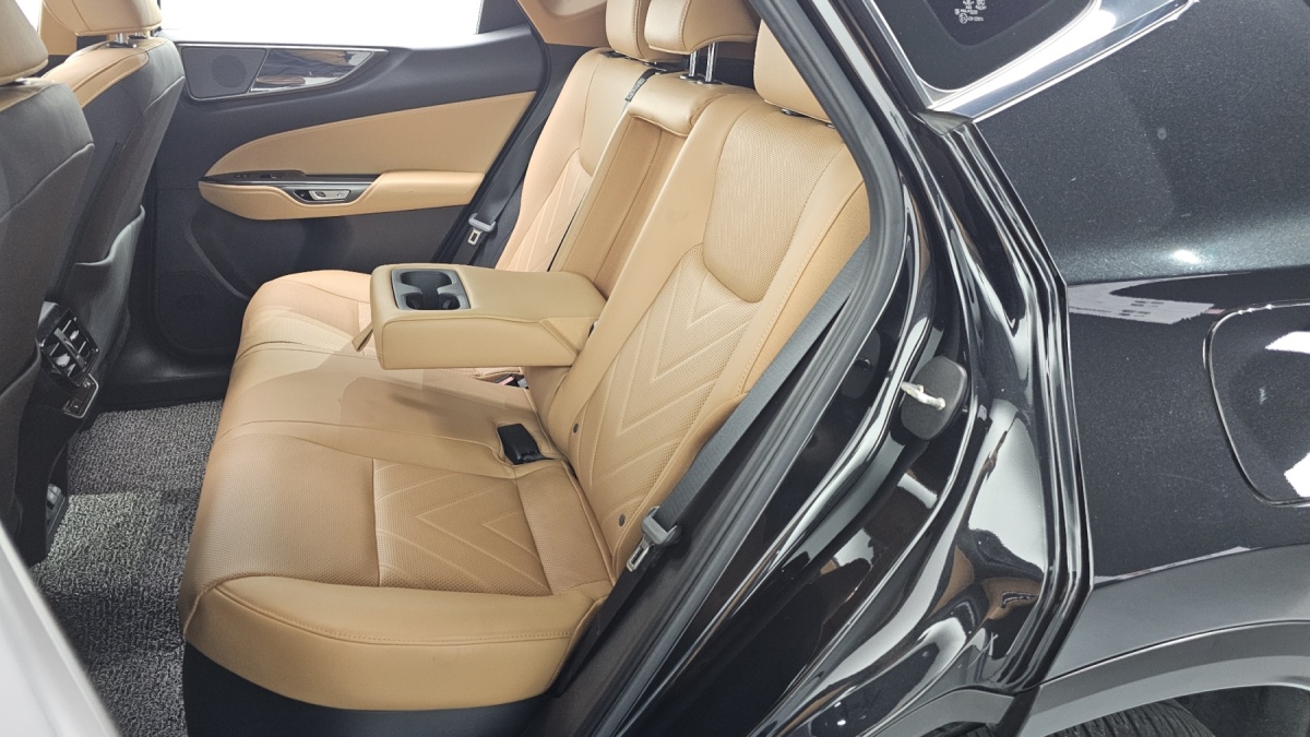 Lexus NX, 2023 — фото 11 из 12