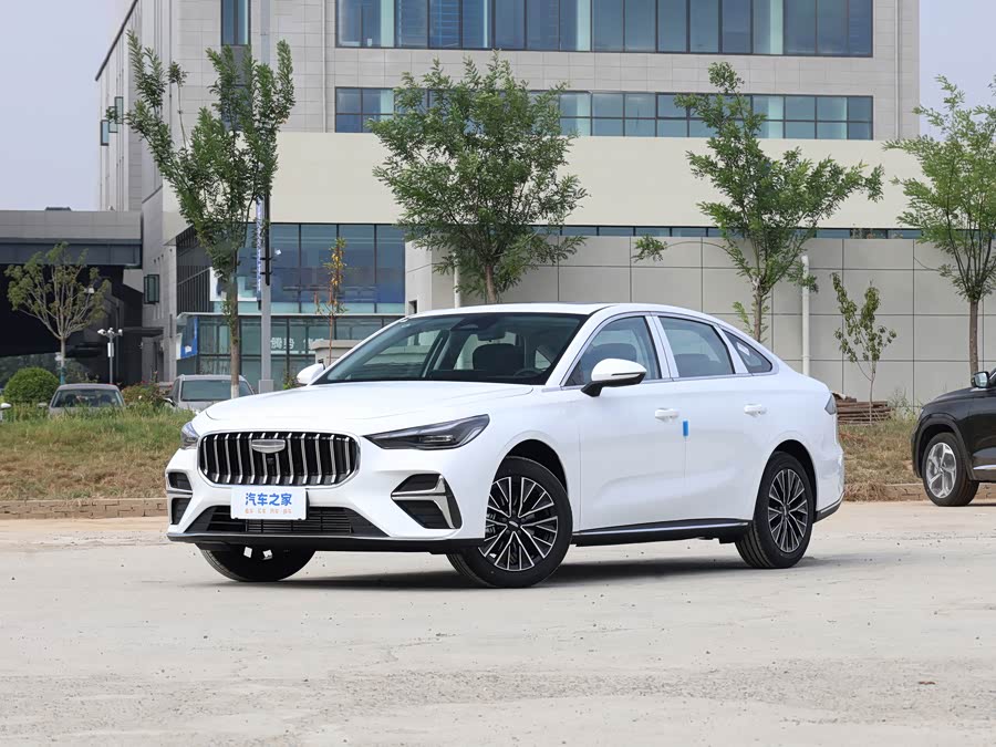 Geely Emgrand, 2026 — купить в Ярославле под ключ