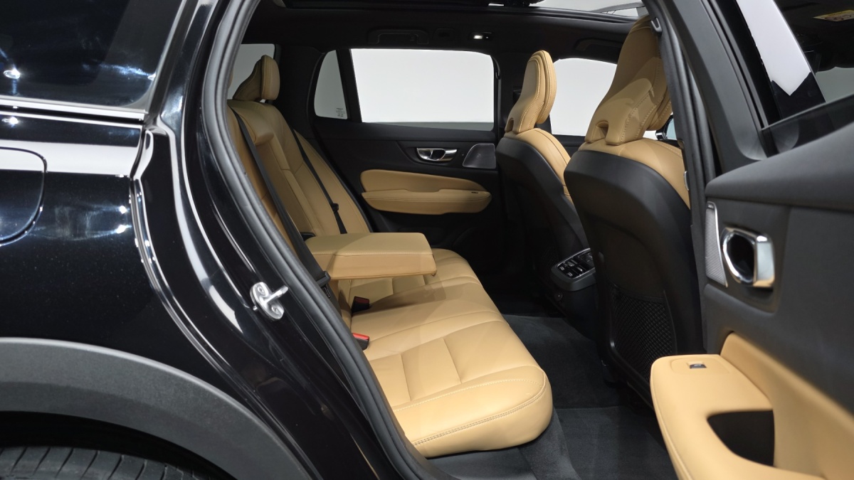 Volvo V60, 2023 — фото 11 из 12