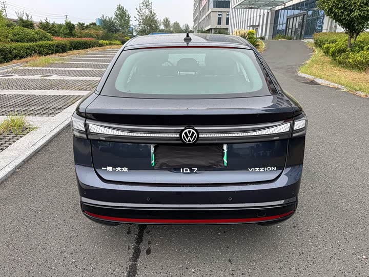Volkswagen ID.7 Vizzion, 2025 — фото 4 из 9