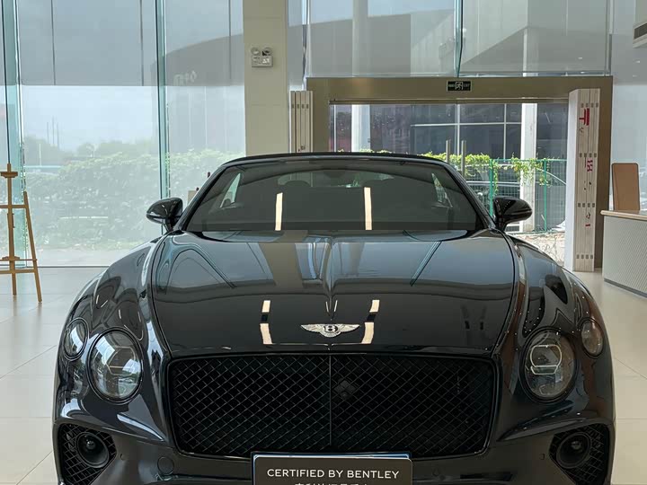 Bentley Continental GT, 2023 — фото 2 из 9