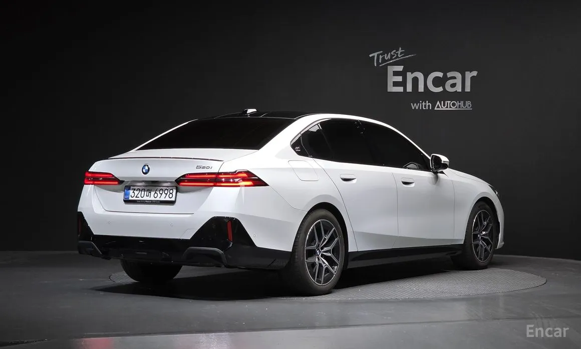 BMW 5 Series, 2025 — фото 2 из 12