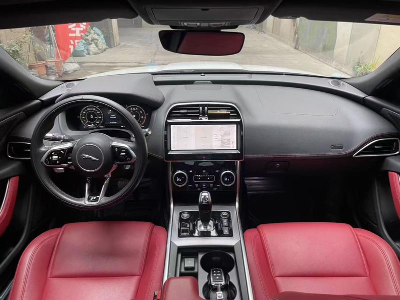 Jaguar XE L, 2022 — фото 7 из 11