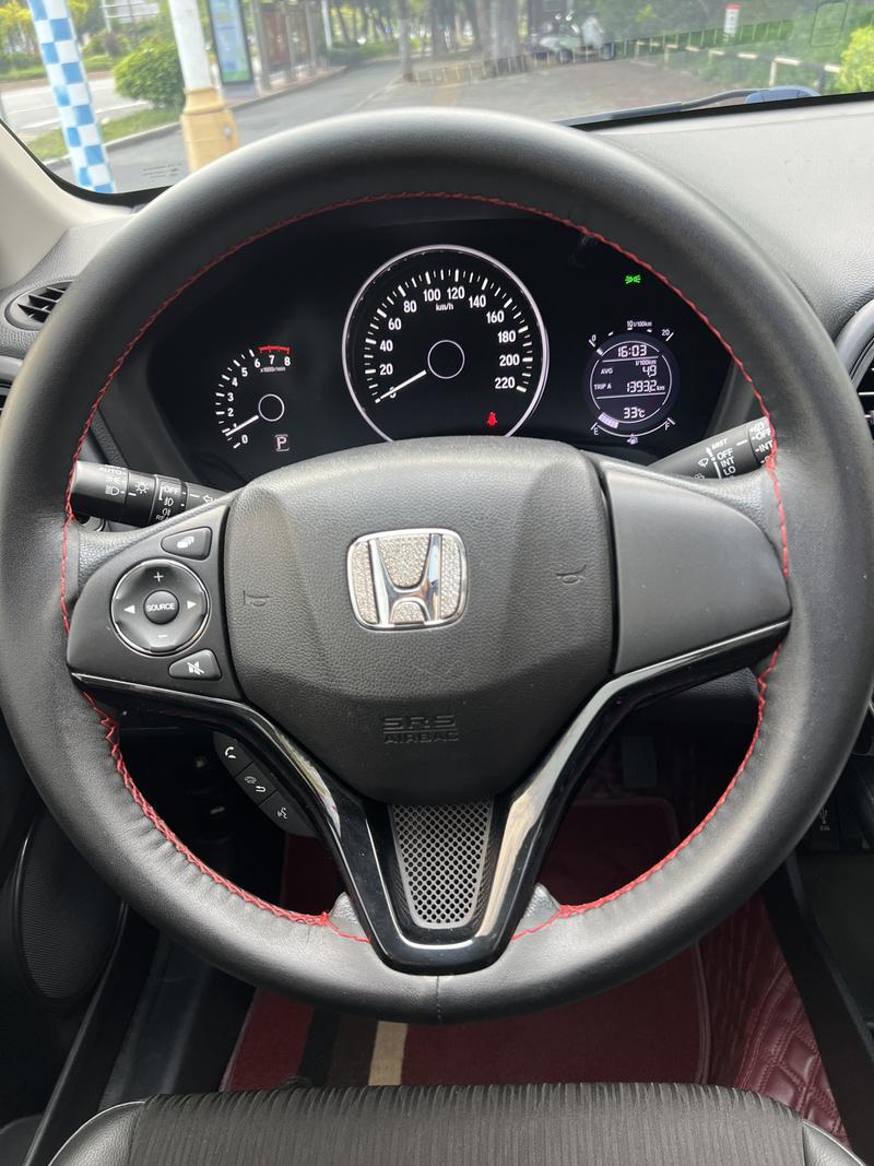 Honda Vezel, 2022 — фото 9 из 12