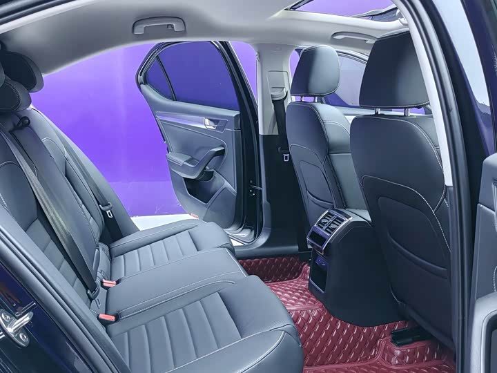 Skoda Superb, 2023 — фото 8 из 9