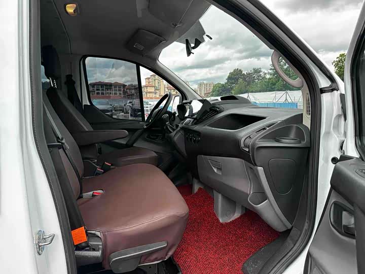 Ford Transit, 2023 — фото 4 из 9