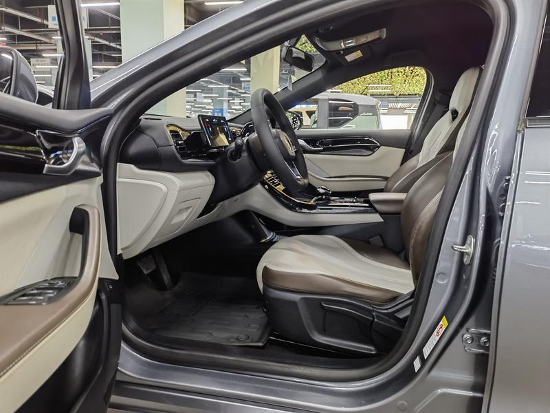 BYD Qin Plus, 2024 — фото 11 из 12