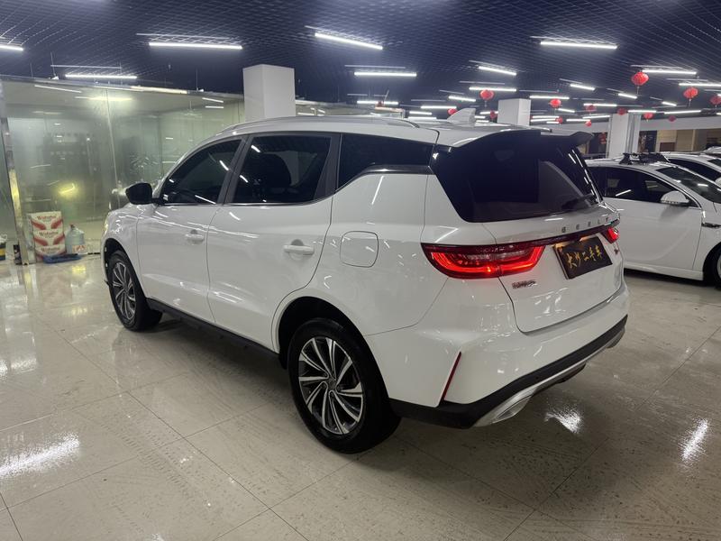 Geely Vision X6, 2022 — фото 4 из 12