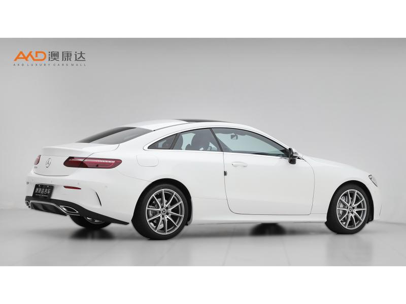 Mercedes-Benz E-Class, 2023 — фото 4 из 10