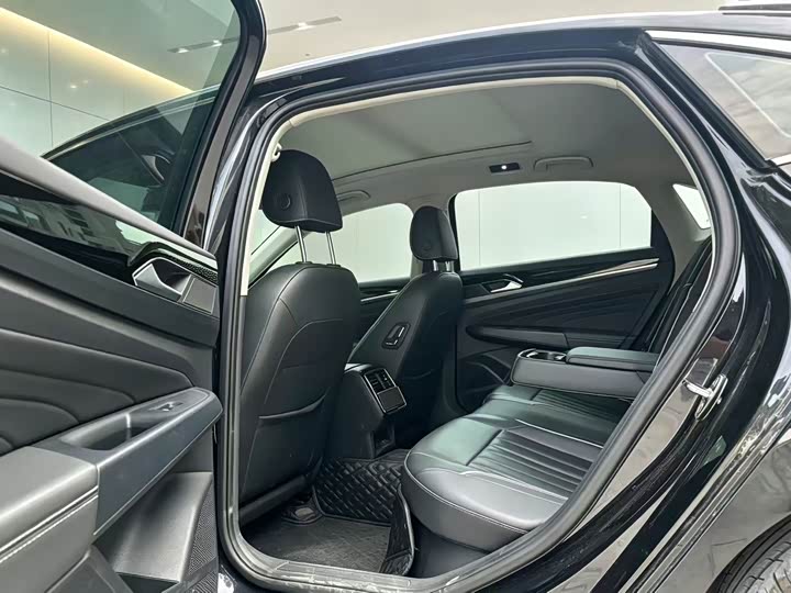 Volkswagen Passat, 2022 — фото 6 из 7