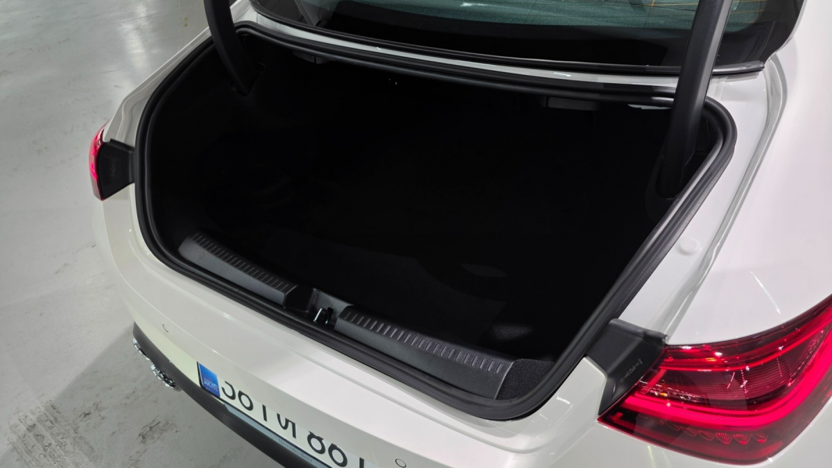 Mercedes-Benz CLA-Class, 2025 — фото 10 из 12