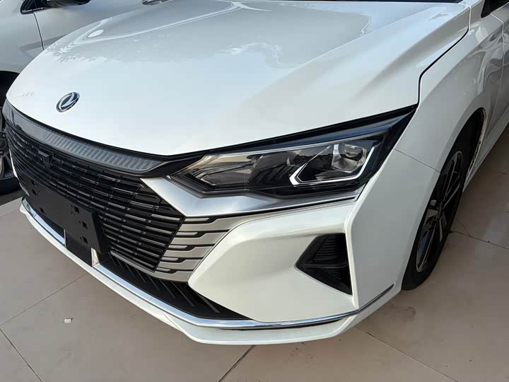 Dongfeng Aeolus Yixuan Max, 2024 — фото 3 из 9