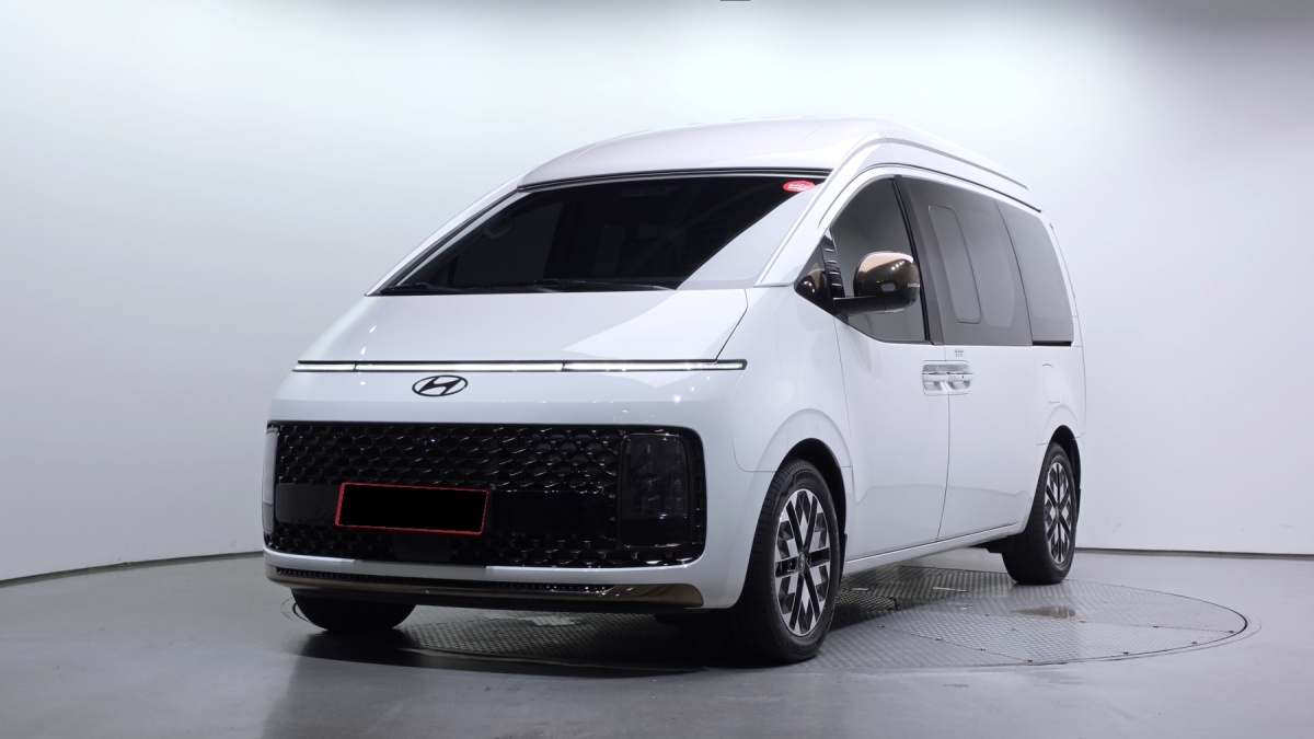 Hyundai Staria, 2024 — купить в Липецке под ключ