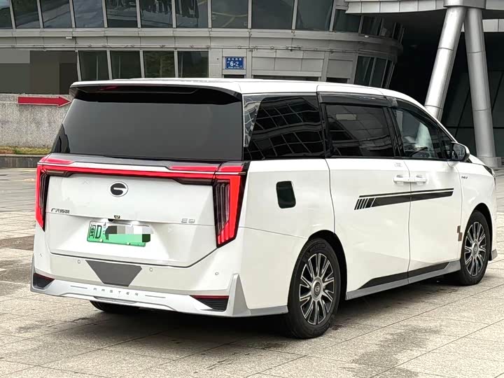 GAC Trumpchi E9, 2024 — фото 4 из 9