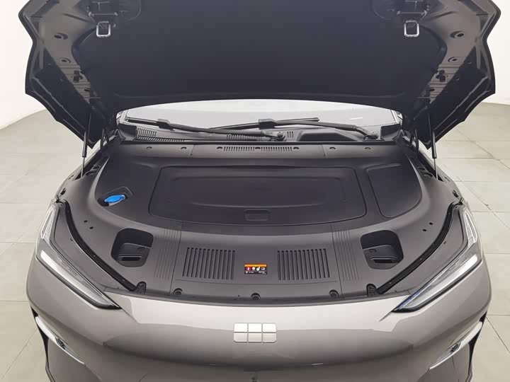 Geely Galaxy E8, 2024 — фото 6 из 9