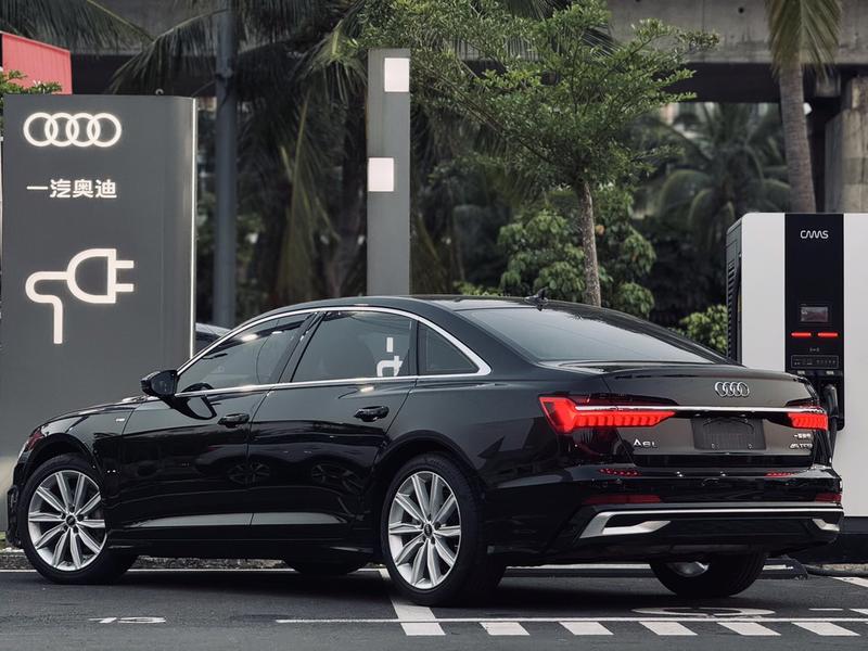 Audi A6L, 2023 — фото 3 из 4