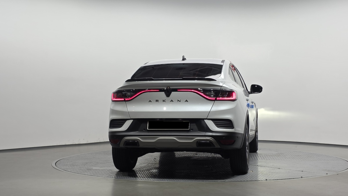 Renault Arkana, 2025 — фото 4 из 12