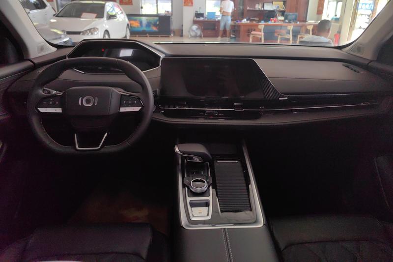 Changan Qiyuan (Nevo) Q05 Classic, 2023 — фото 7 из 12
