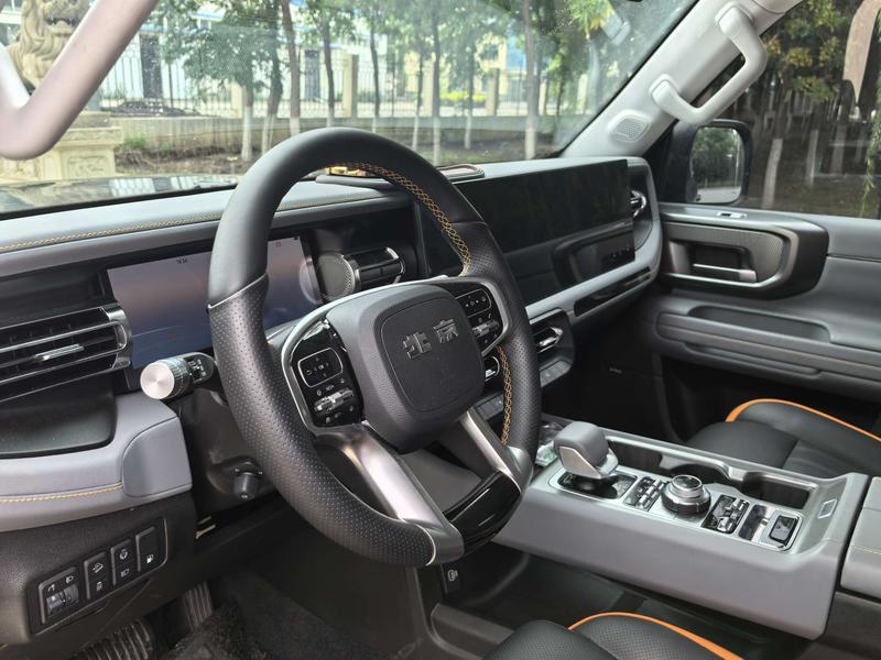 BAIC Beijing BJ40 Hybrid, 2025 — фото 7 из 11