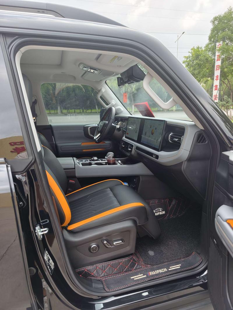 BAIC Beijing BJ40 Hybrid, 2025 — фото 9 из 12