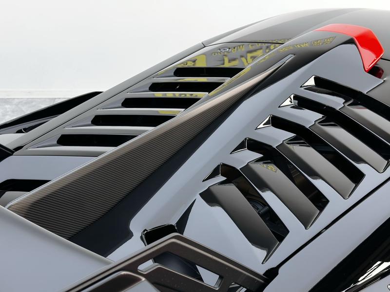 Lamborghini Huracán, 2023 — фото 7 из 12