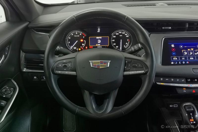 Cadillac XT4, 2022 — фото 9 из 12