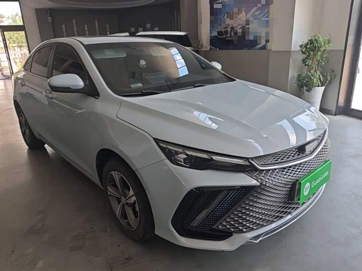 Geely Emgrand L Hi·P Hybrid, 2023 — фото 4 из 9