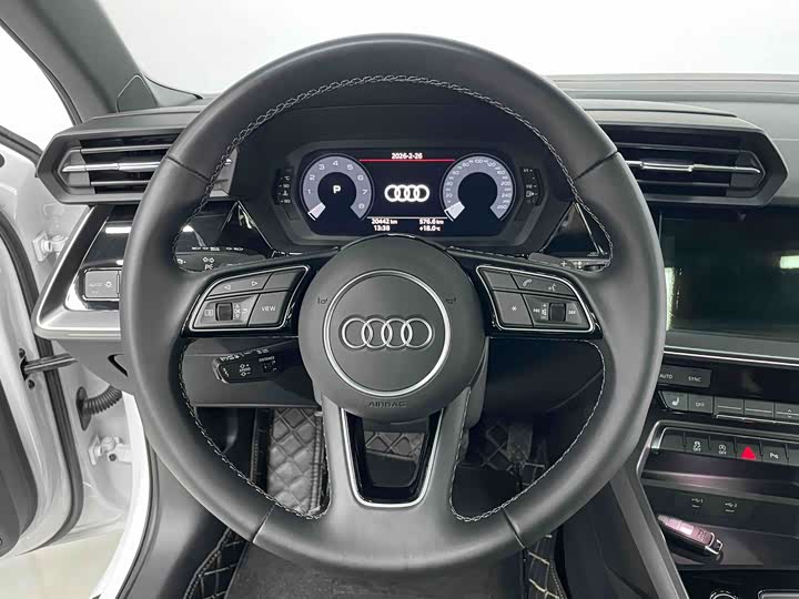 Audi A3, 2024 — фото 7 из 9