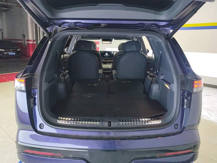 Dongfeng Yipai eπ 008, 2024 — фото 4 из 9