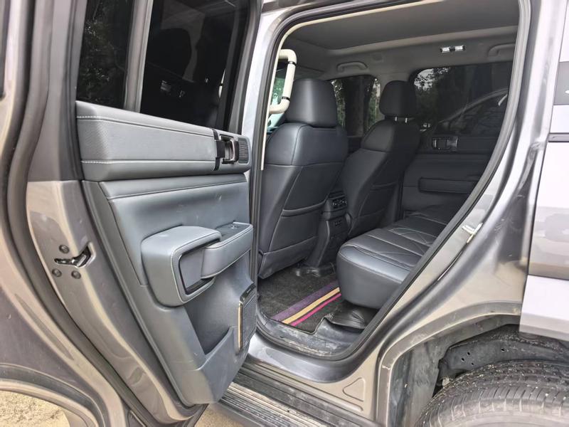 BYD FangChengBao Leopard 5, 2025 — фото 7 из 8
