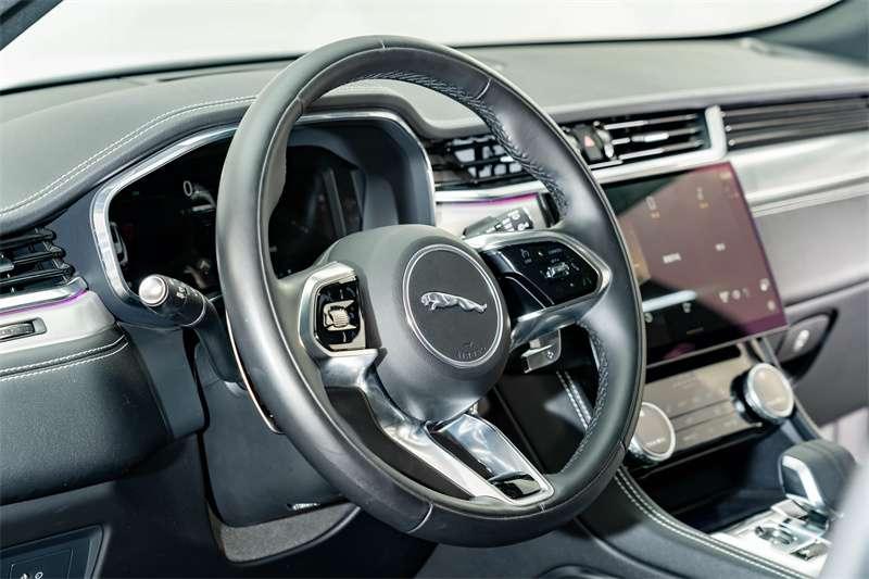 Jaguar F-Pace, 2023 — фото 8 из 12