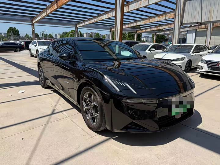 Lynk & Co 30 EM-P Hybrid, 2025 — фото 3 из 9