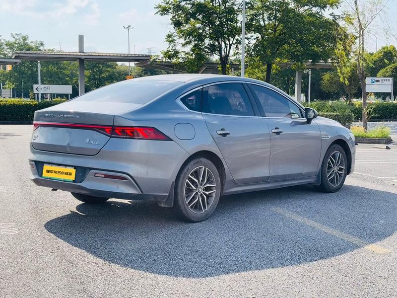 BYD Qin Plus, 2022 — фото 6 из 12