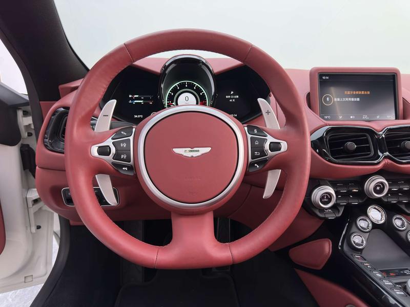 Aston Martin V8 Vantage, 2022 — фото 10 из 12