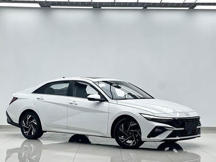 Hyundai Elantra N line, 2023 — фото 2 из 9
