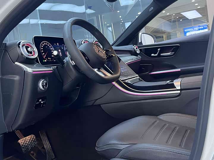 Mercedes-Benz C-Class, 2025 — фото 7 из 9