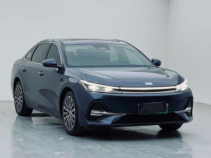 Geely Galaxy A7, 2025 — фото 3 из 9