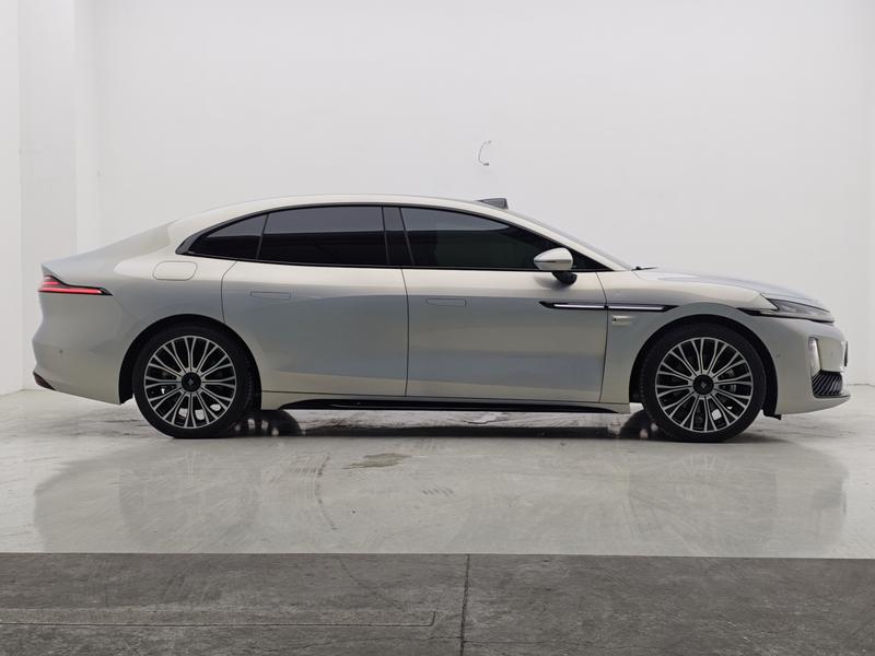 GAC Hyptec A8, 2025 — фото 8 из 12